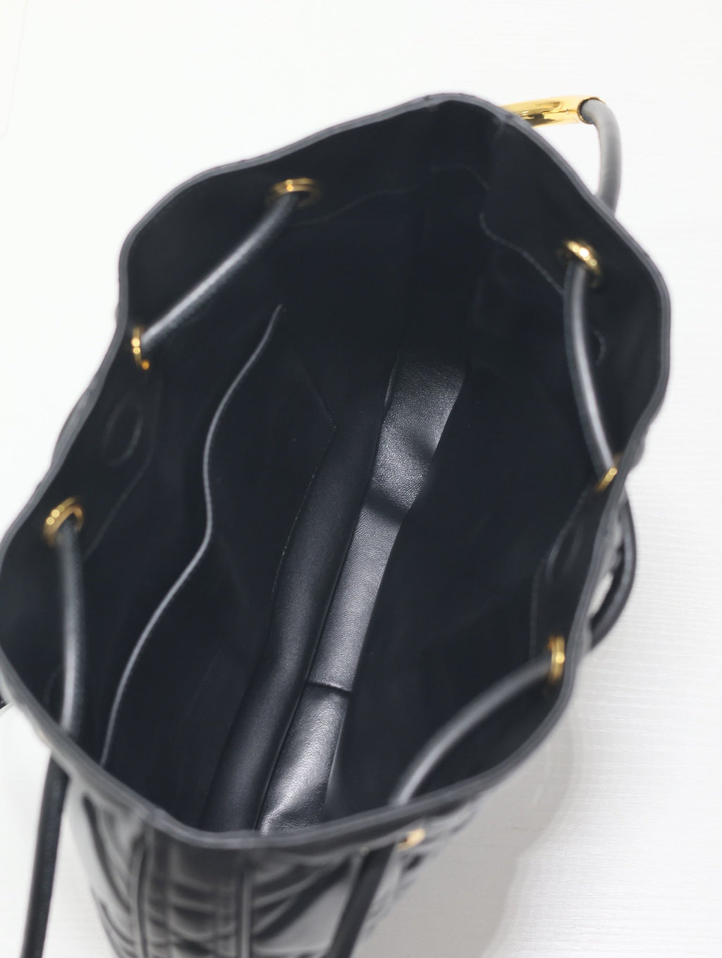 ミディアム 34 ノリータ バッグ（ブラック マクロカナージュ カーフスキン）