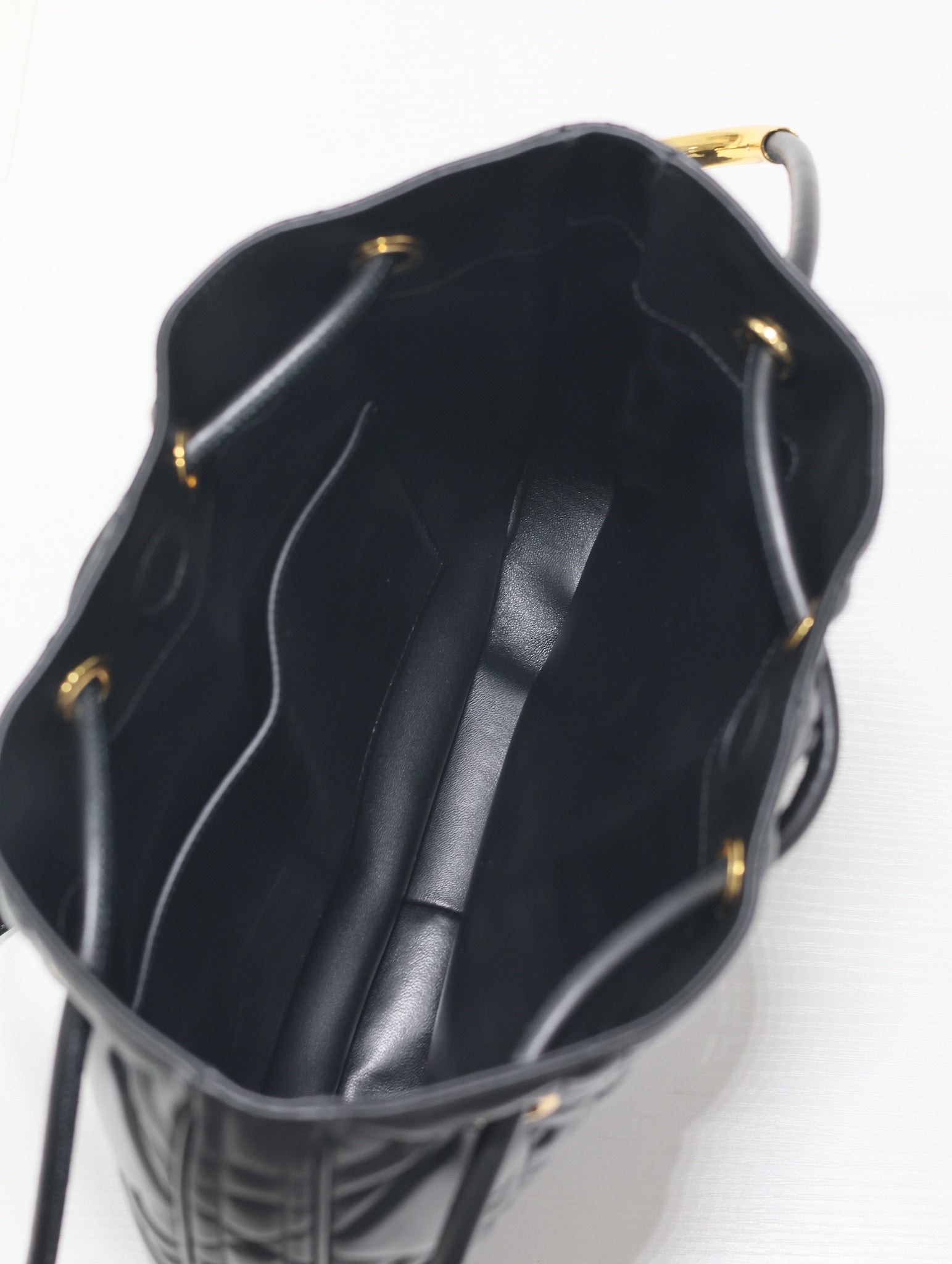 ミディアム 34 ノリータ バッグ（ブラック マクロカナージュ カーフスキン）