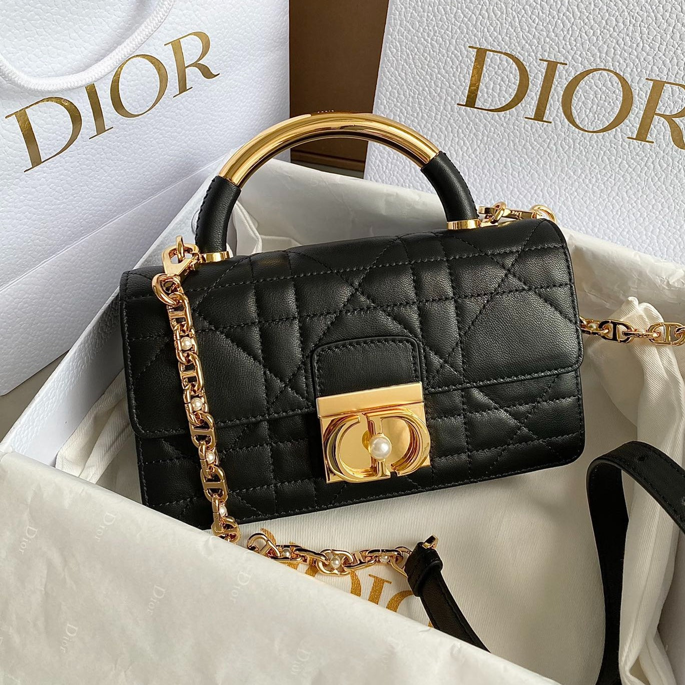 ミニ アンジュ 20 バッグ（ブラック カーフスキン）