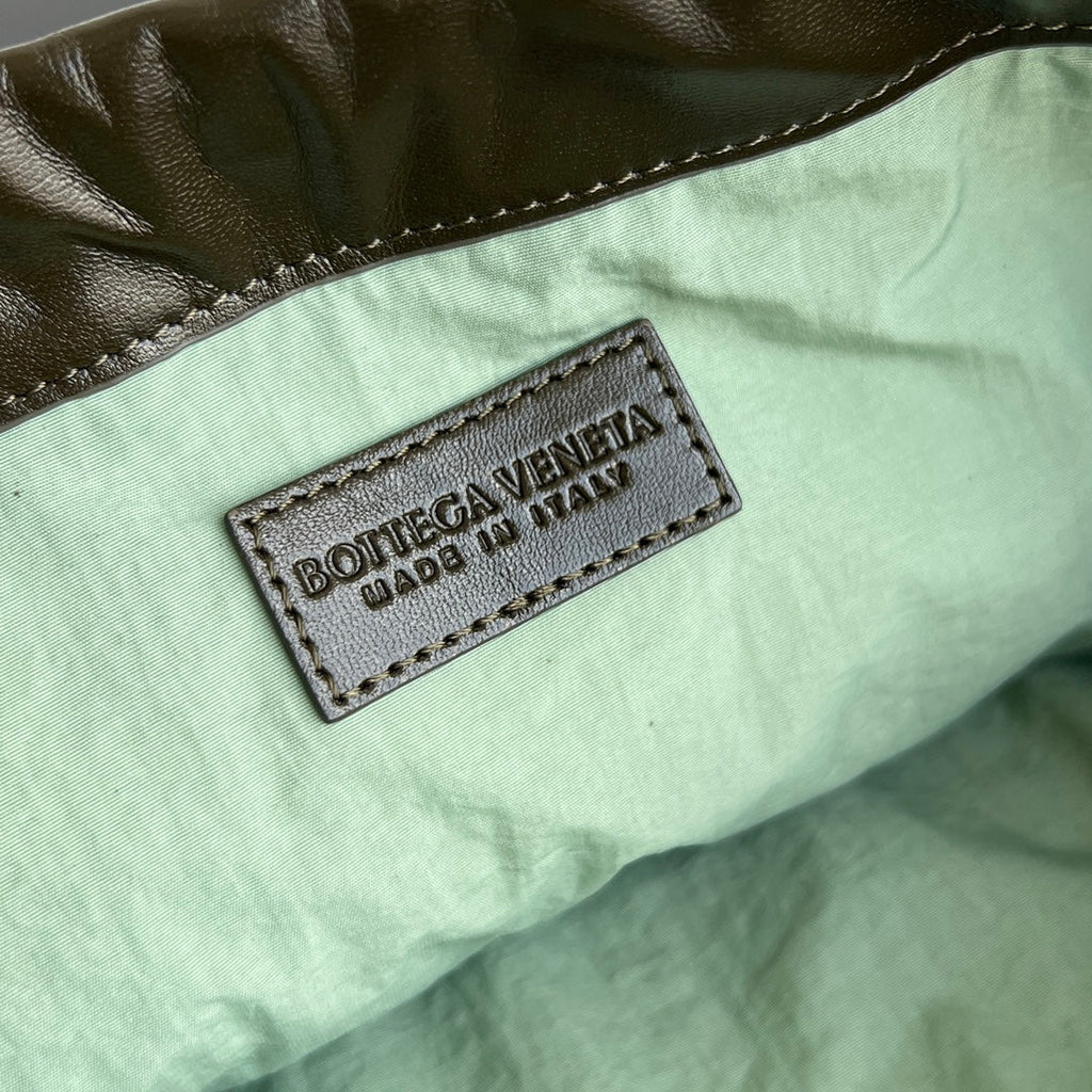 ダストバッグ ミディアム 32 アーミーグリーン カーフスキン