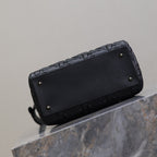 レディバッグ 24インチ ブラック グラフィック カナージュ カーフスキン ペールゴールド仕上げ メタルチャーム