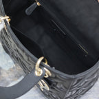 レディバッグ 24インチ ブラック グラフィック カナージュ カーフスキン ペールゴールド仕上げ メタルチャーム