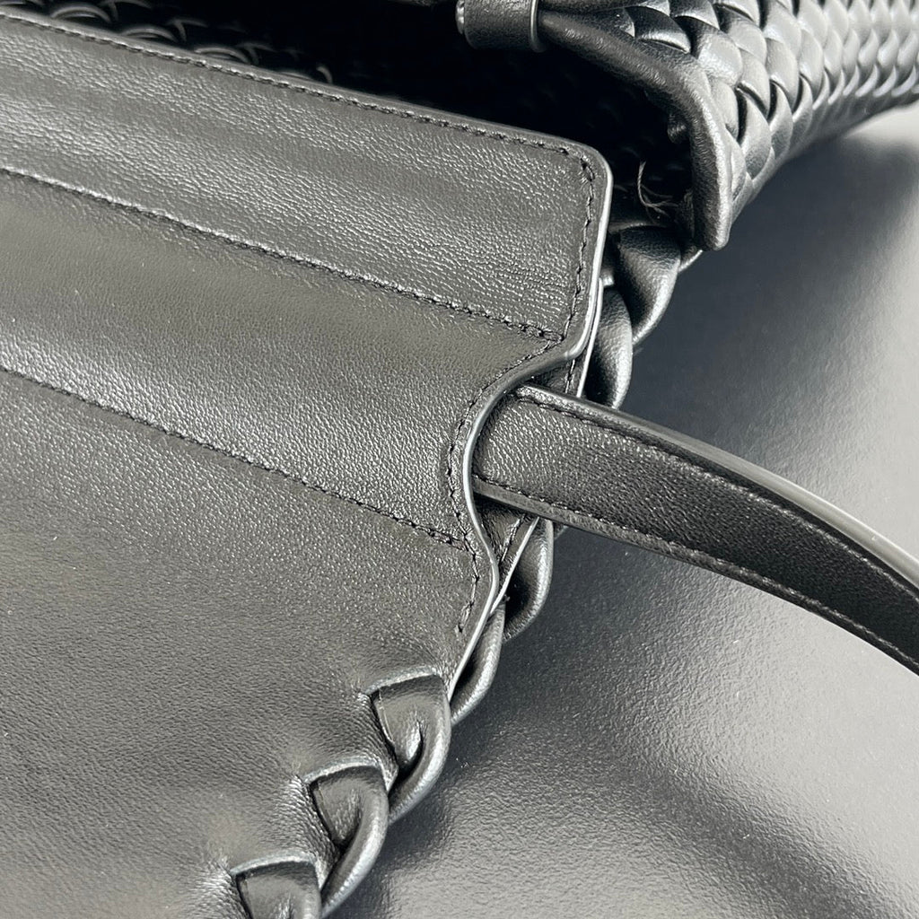 パティ ショルダーバッグ 26 ブラック ラムスキン