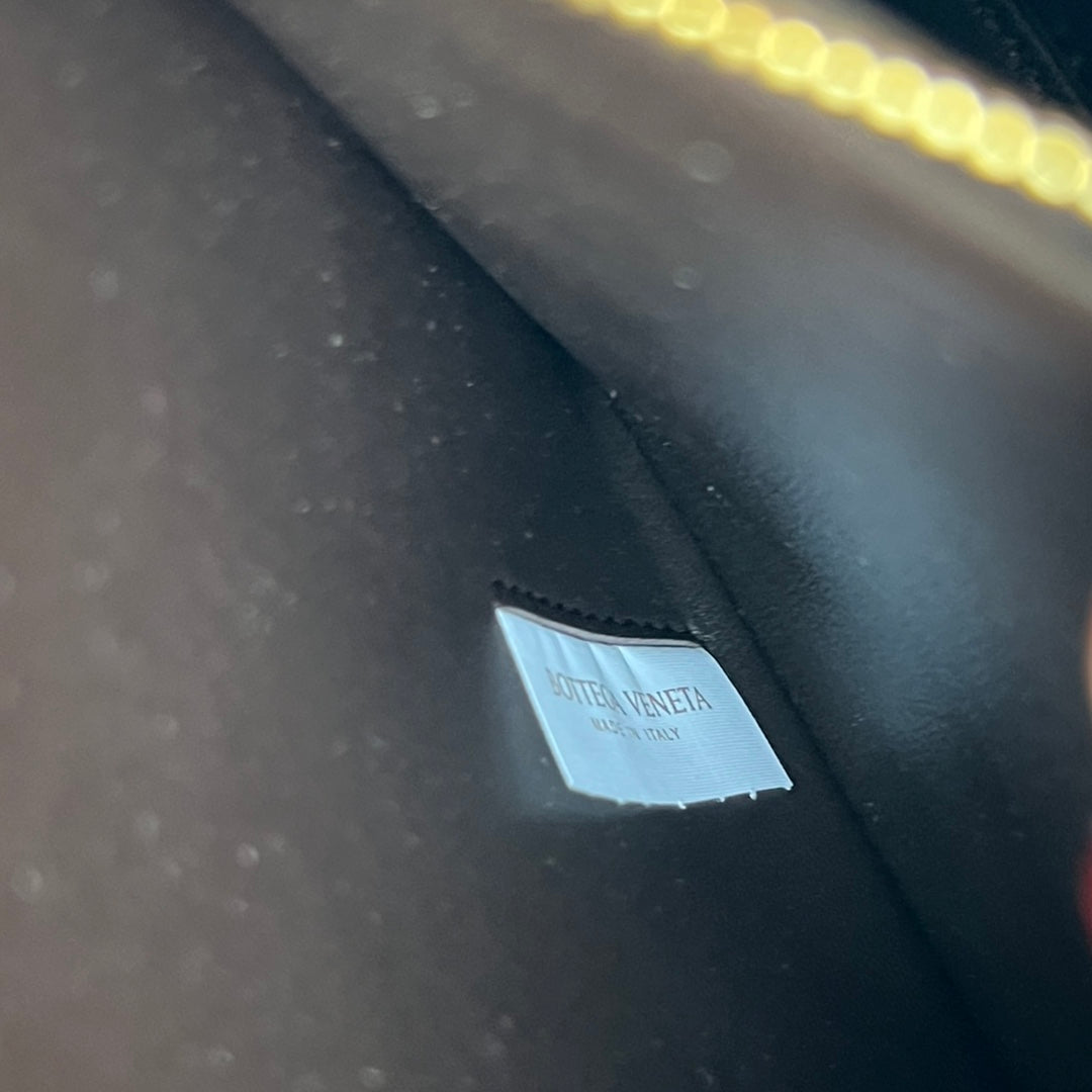 パティ ショルダーバッグ 26 チョコレート ラムスキン