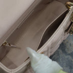 ミディアム レディーバッグ 20インチ ベビーピンク キルティング マクロカナージュ カーフスキン スワンプイエロー ストラップ