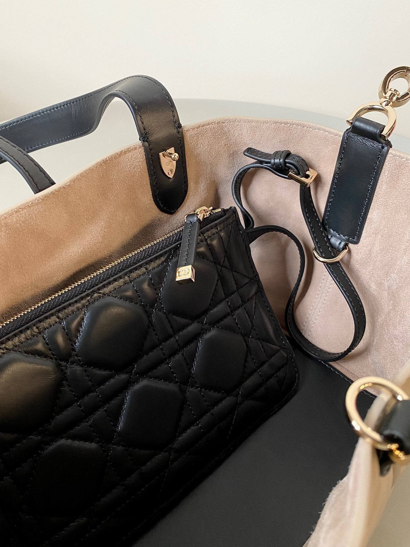 ミニ トゥジュール バッグ 23 ベージュ カナージ カーフスキン ブラック ストラップ