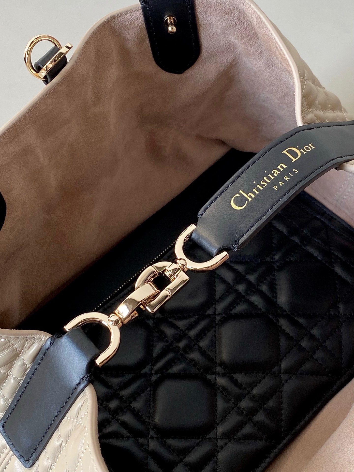 ミニ トゥジュール バッグ 23 ベージュ カナージ カーフスキン ブラック ストラップ