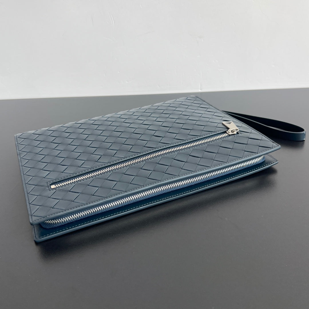 イントレチャート クラッチ 32インチ ピクルスブルーウッド ソフトカーフスキン