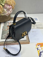 スモール 19 モンテーニュ アベニュー トップハンドルバッグ ブルー ディオール オブリーク ジャカード＆ブラック スムースカーフスキン