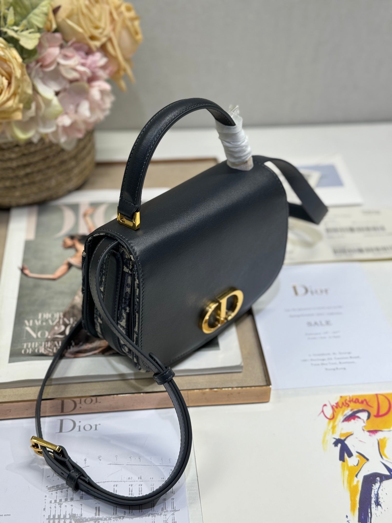 スモール 19 モンテーニュ アベニュー トップハンドルバッグ ブルー ディオール オブリーク ジャカード＆ブラック スムースカーフスキン