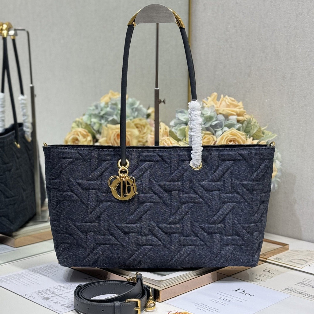 ブラック カナージュ デニムのミディアム 37 トゥジュール バッグ