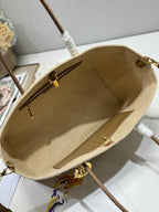 ビスクベージュ カナージュ ラフィア製 ラージ 41 トゥジュール バッグ