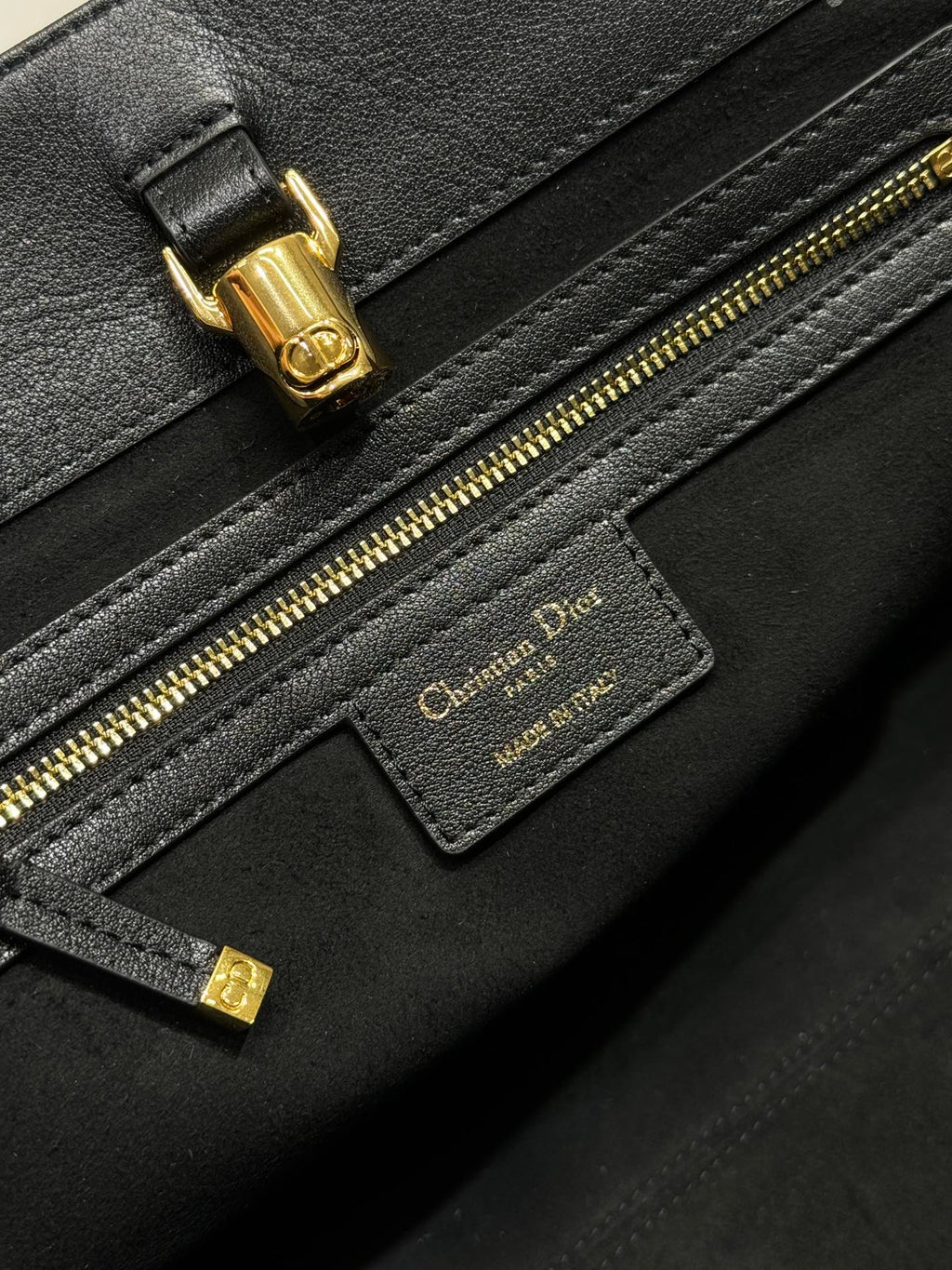 ラージ 41 トゥージュール バッグ ブラック マクロカナッジ ラムスキン