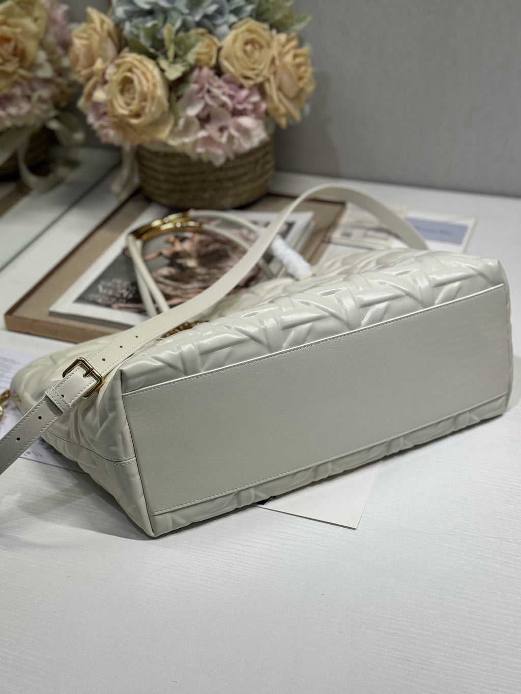 ラージ 41 トゥジュール バッグ ホワイト マクロカナッジ ラムスキン