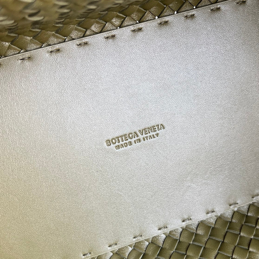 ラージ キャバット 51 アーミーグリーン ラムスキン