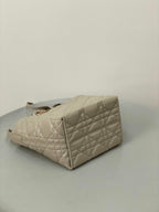 ミディアム トゥージュール バケット バッグ 22 ベージュ カナージュ カーフスキン