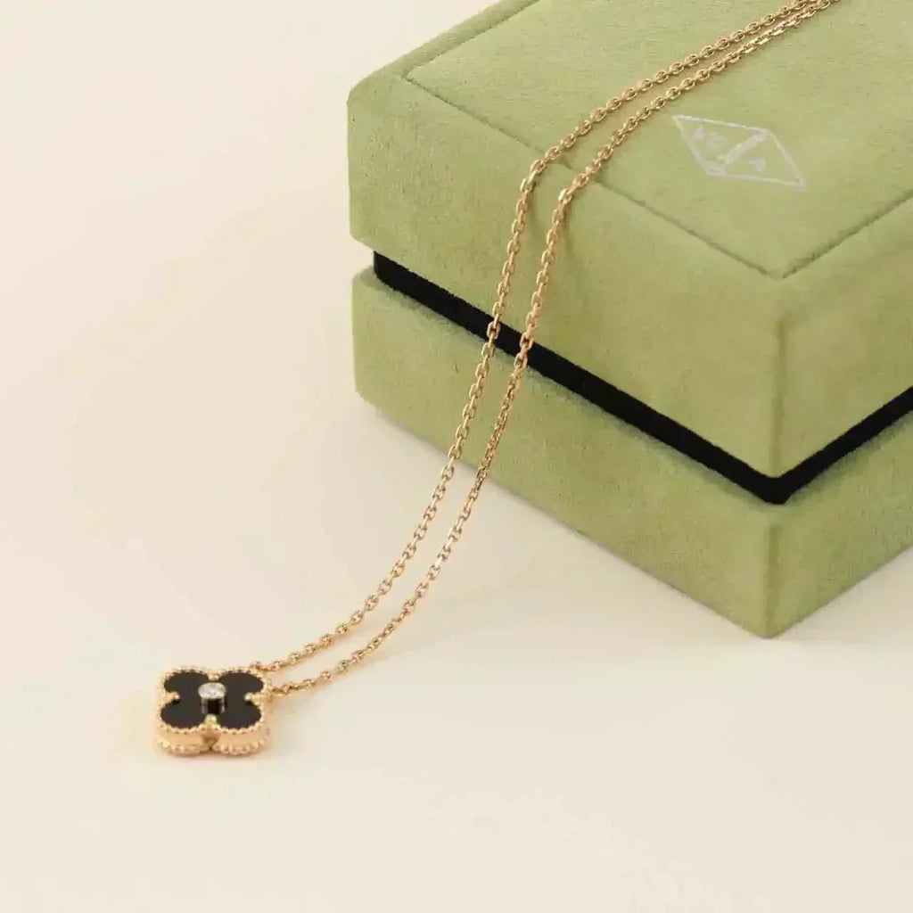 [⭐JeweliWhal]CLOVER 15MM DIAMOND ONYX NECKLACE