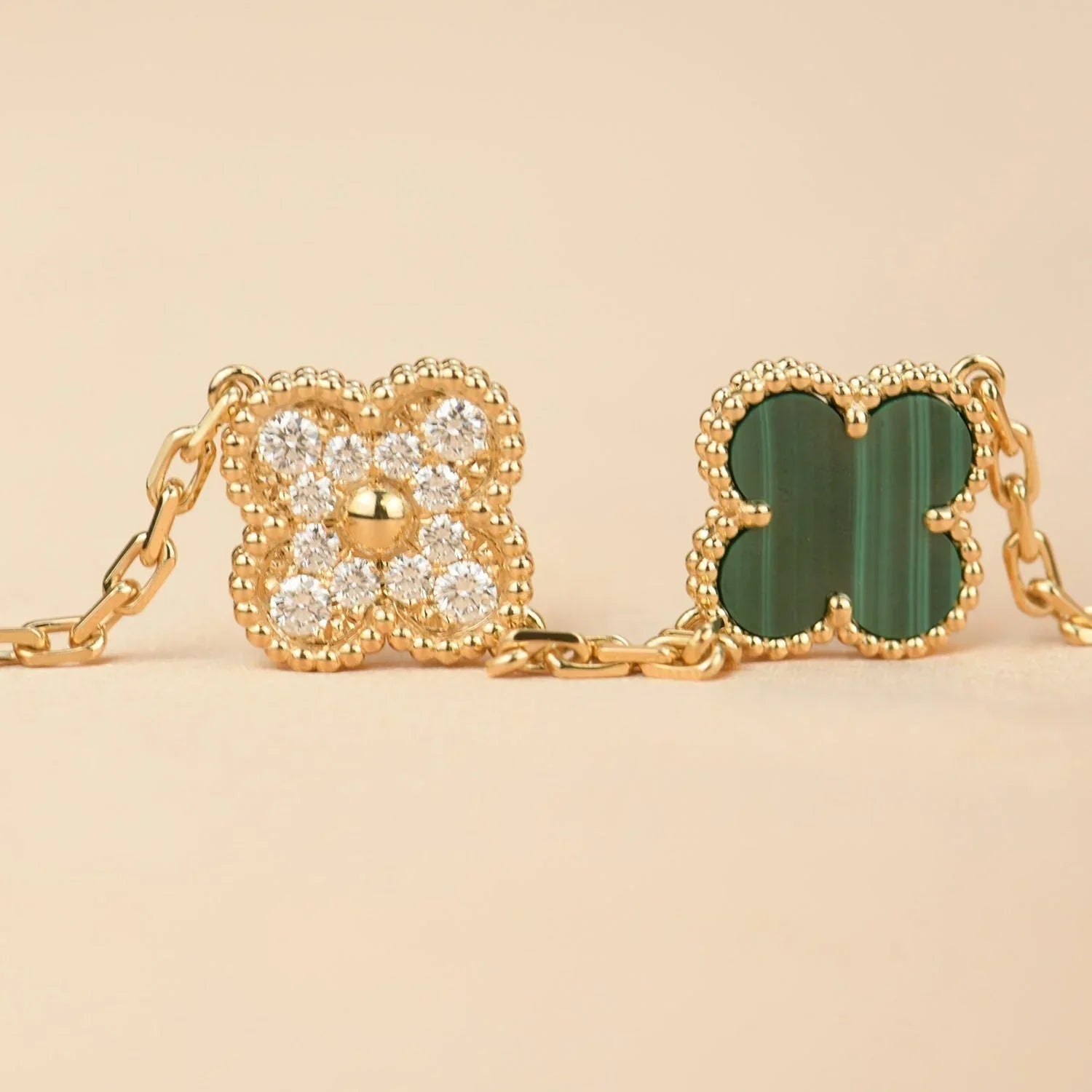[⭐JeweliWhal] مجموعة سوار CLOVER 5 MOTIF MALACHITE