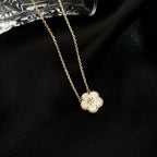 [⭐JeweliWhal]LUCKY WHITE MOP PLUM BLOSSOM قلادة