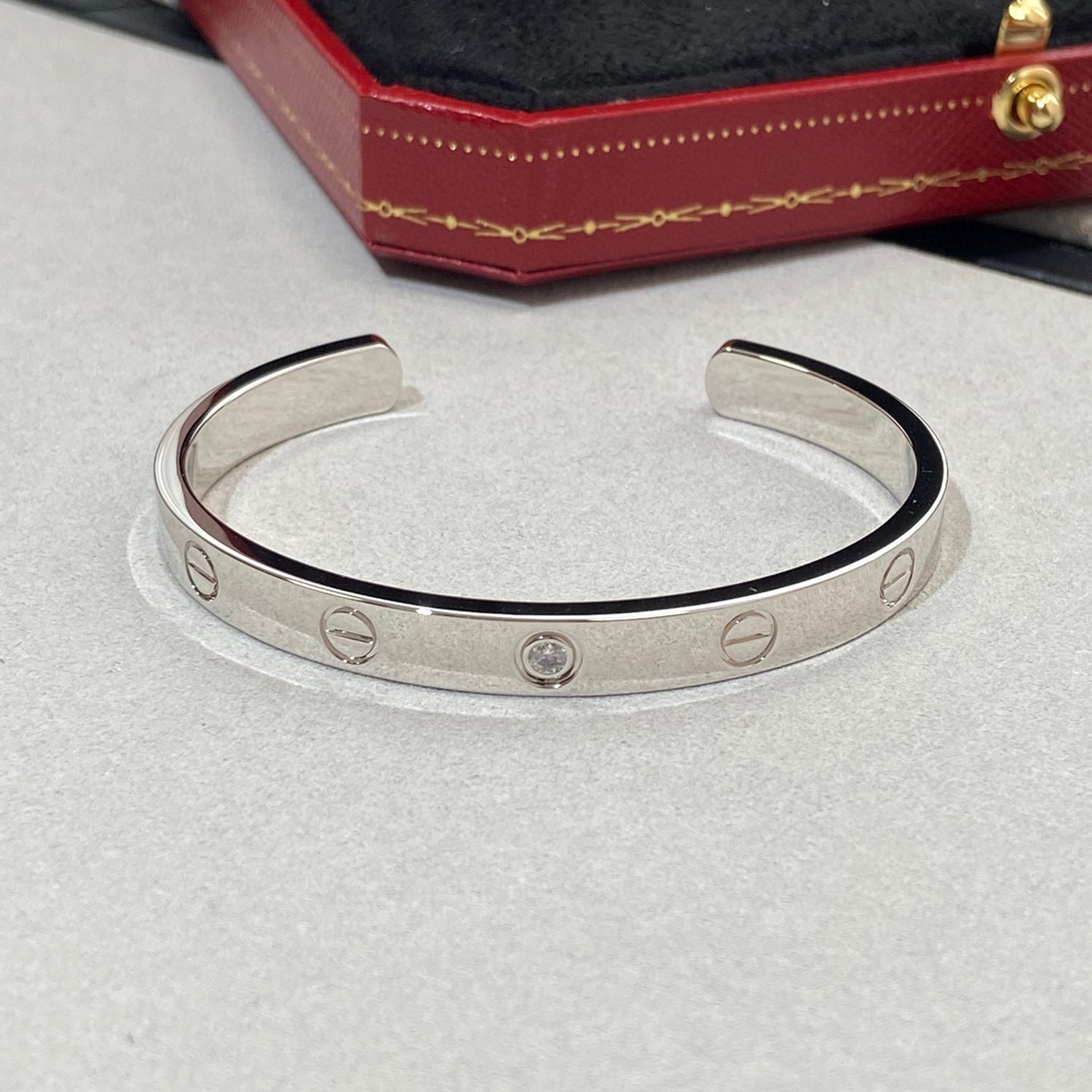 [⭐JeweliWhal]LOVE BRACELET 6.1MM 1 DIAMOND OPEN CUFF