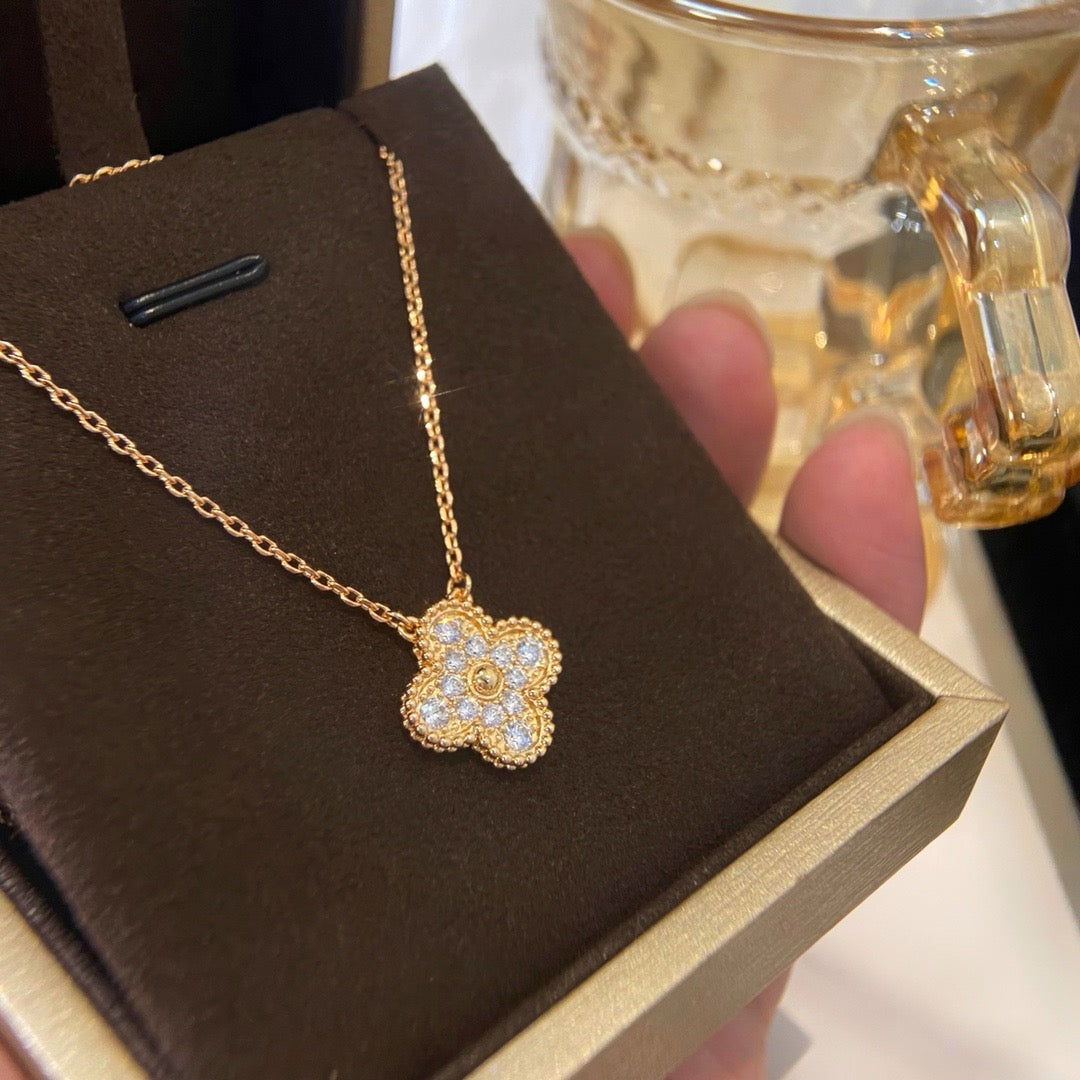 [⭐JeweliWhal]CLOVER 15MM DIAMOND SINGLE FLOWER NECKLACE