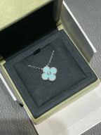 [⭐JeweliWhal]CLOVER 1 DIAMOND LIGHT BLUE SILVER NECKLACE