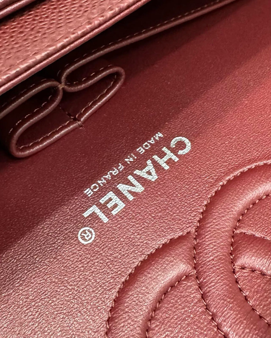 フラップバッグ 25インチ ワインキャビア ラムスキン シルバー金具