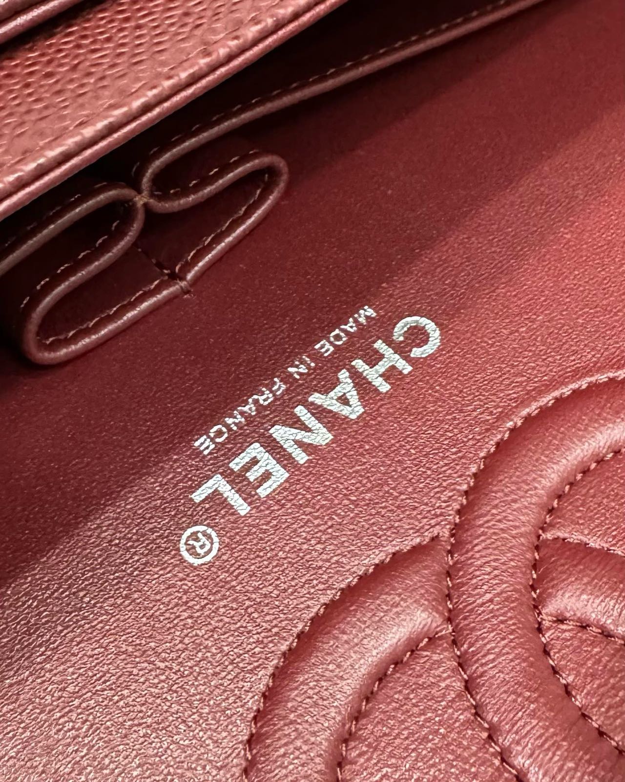 フラップバッグ 25インチ ワインキャビア ラムスキン シルバー金具