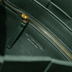 CASSETTE 23 IN DARK GREEN CALFSKIN