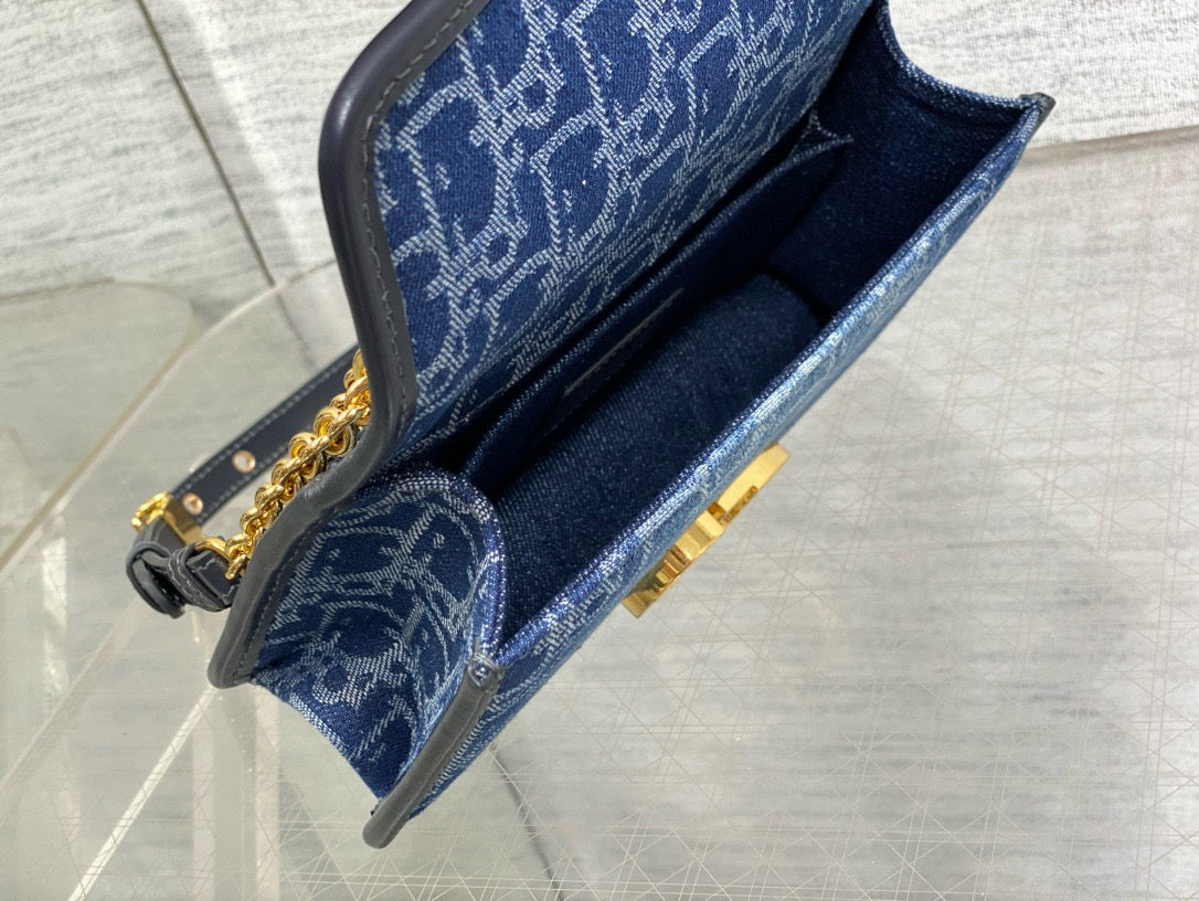 モンテーニュ 21 ブルージーンズ 刺繍