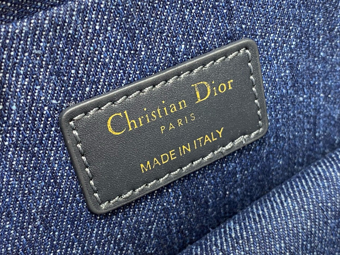 モンテーニュ 21 ブルージーンズ 刺繍