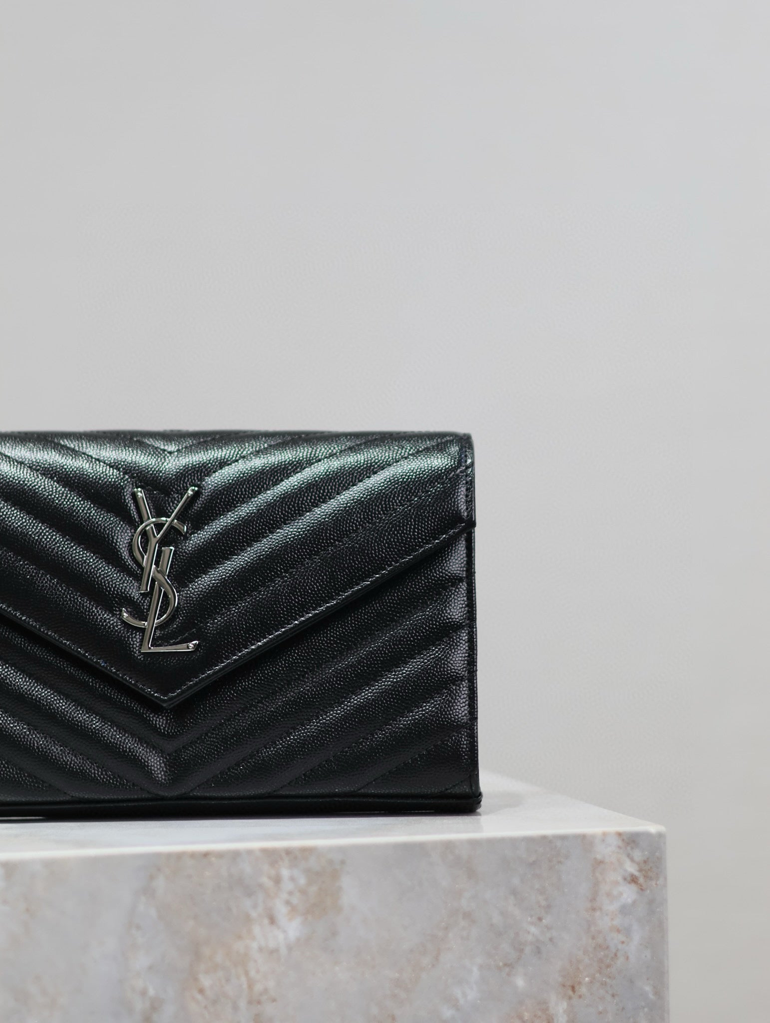 WOC 23 ブラックキャビアラムスキン シルバーハードウェア