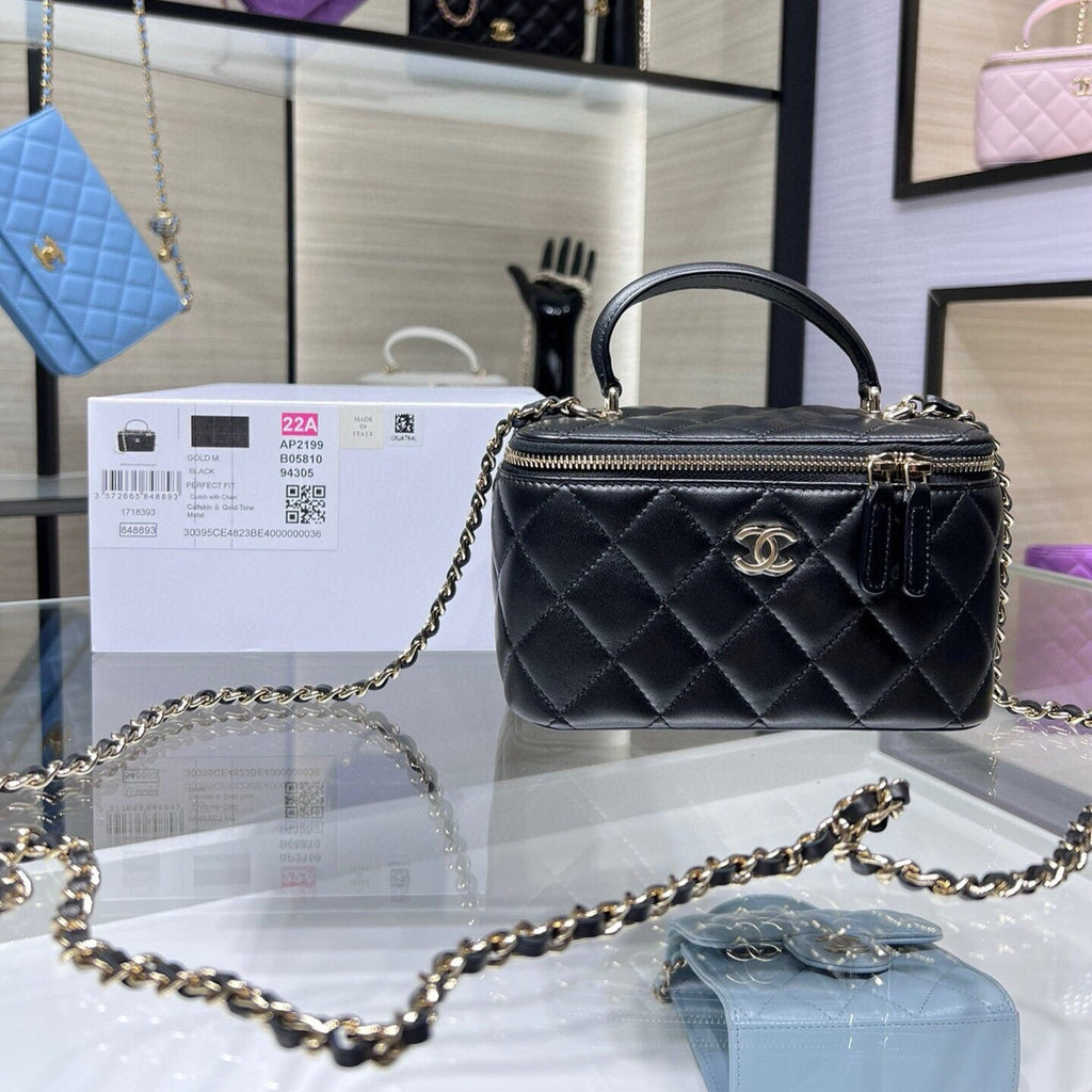 VANITY 17 トップハンドル（ブラックキルティングラムスキン、ゴールド金具）