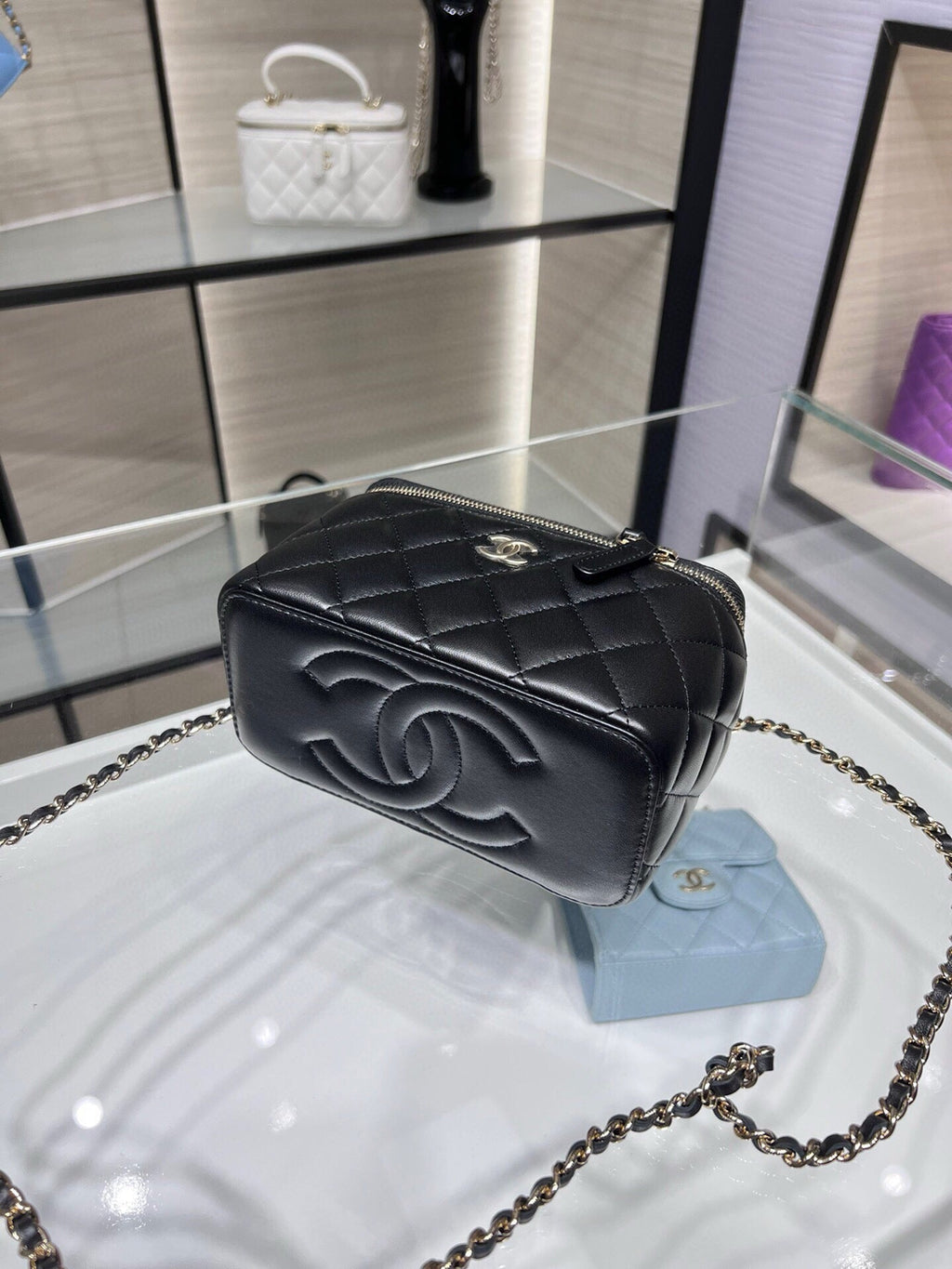 VANITY 17 トップハンドル（ブラックキルティングラムスキン、ゴールド金具）