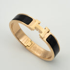 [⭐JeweliWhal]H BLACK BRACELET