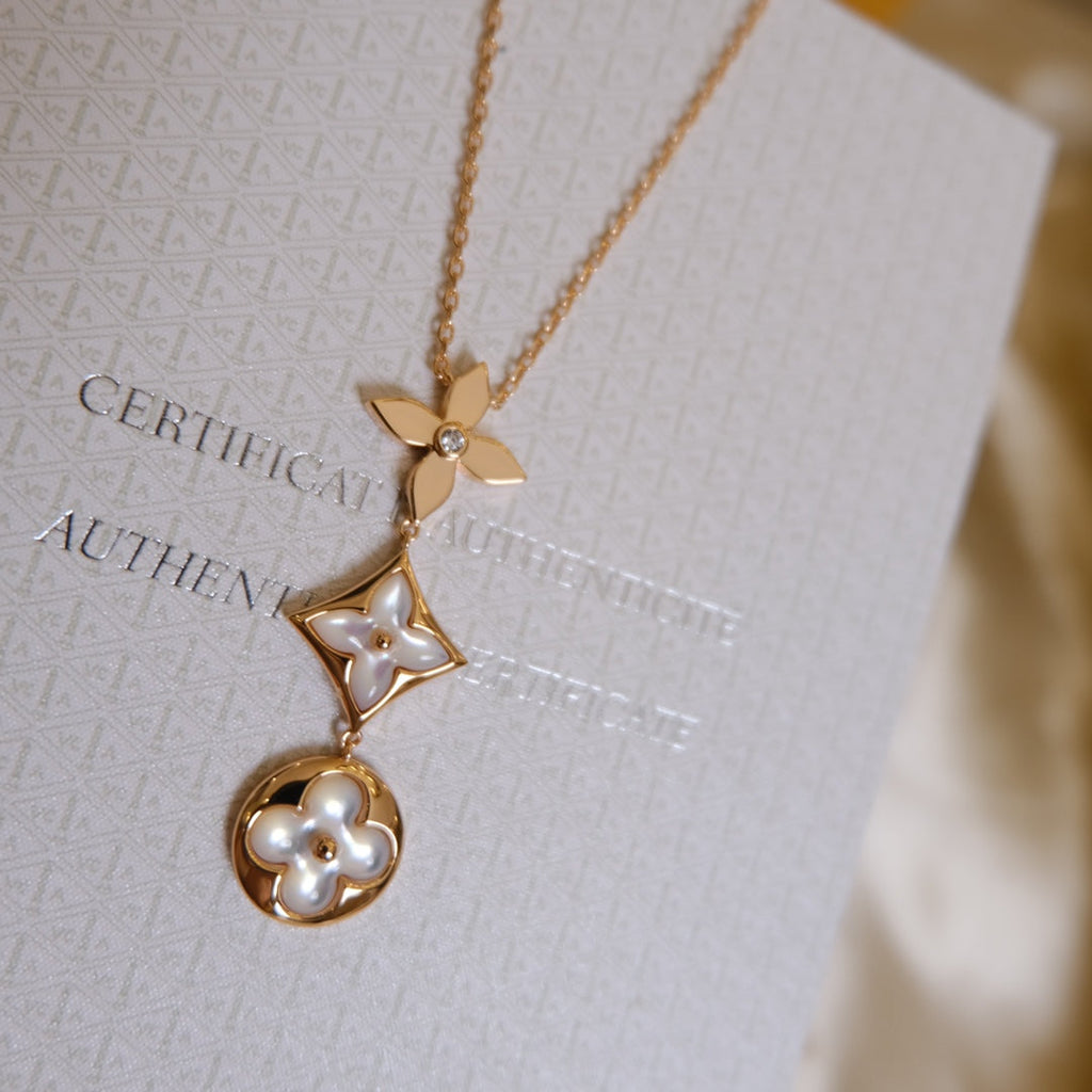 [⭐JeweliWhal]COLOR BLOSSOM LARIAT NECKLACE PINK GOLD WHITE MOTHER PEARL AND DIAMOND