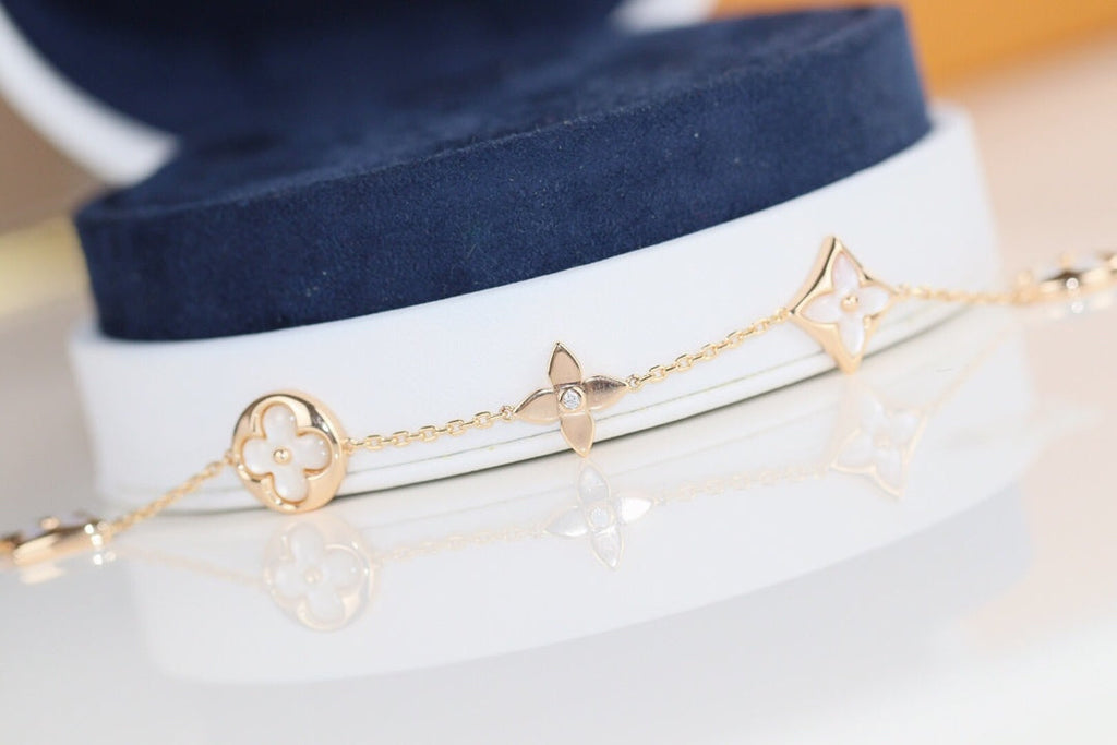 [⭐JeweliWhal]LEAF CLOVER BRACELET