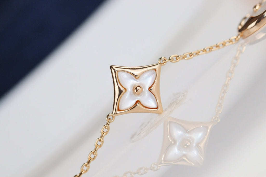 [⭐JeweliWhal]LEAF CLOVER BRACELET