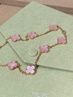 [⭐JeweliWhal Jewellery] Pink Necklace with Ten Clover Designs