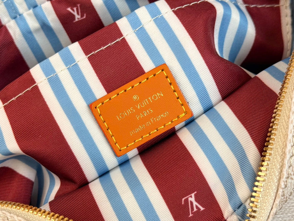 LV 25S ニル バッグ 98mm ホワイトモノグラムキャンバスとカーフスキンゴールド金具