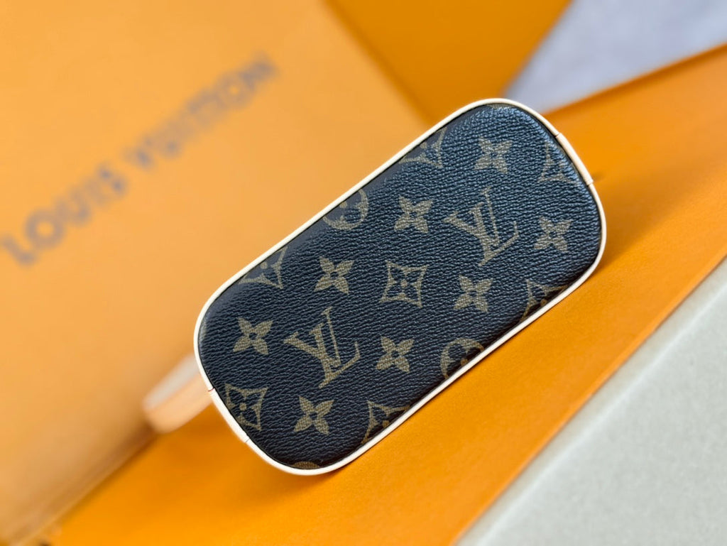 LV 25S ナノ アルマ 18インチ ダークブラウン キャンバス モノグラム チェリープリント ゴールド金具