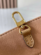 オンザゴー PM 25 ミルクティー モノグラム プリントレザー