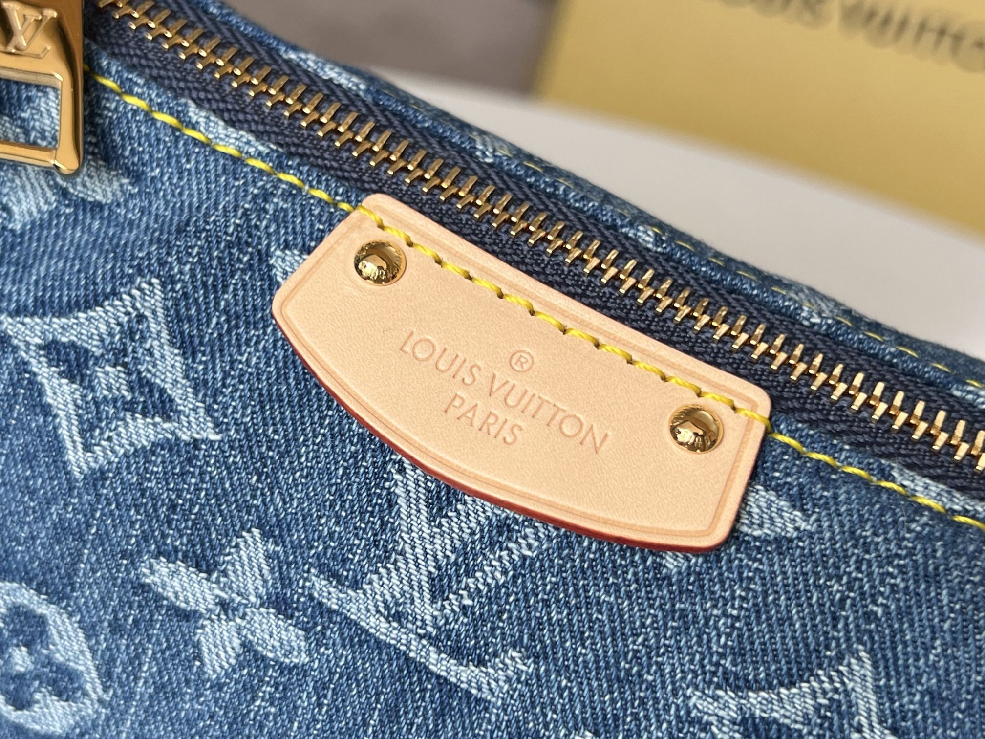 LV 25S ヒルズ ポシェット 20 インチ ブルー モノグラム デニム カーフスキン レザーストラップ