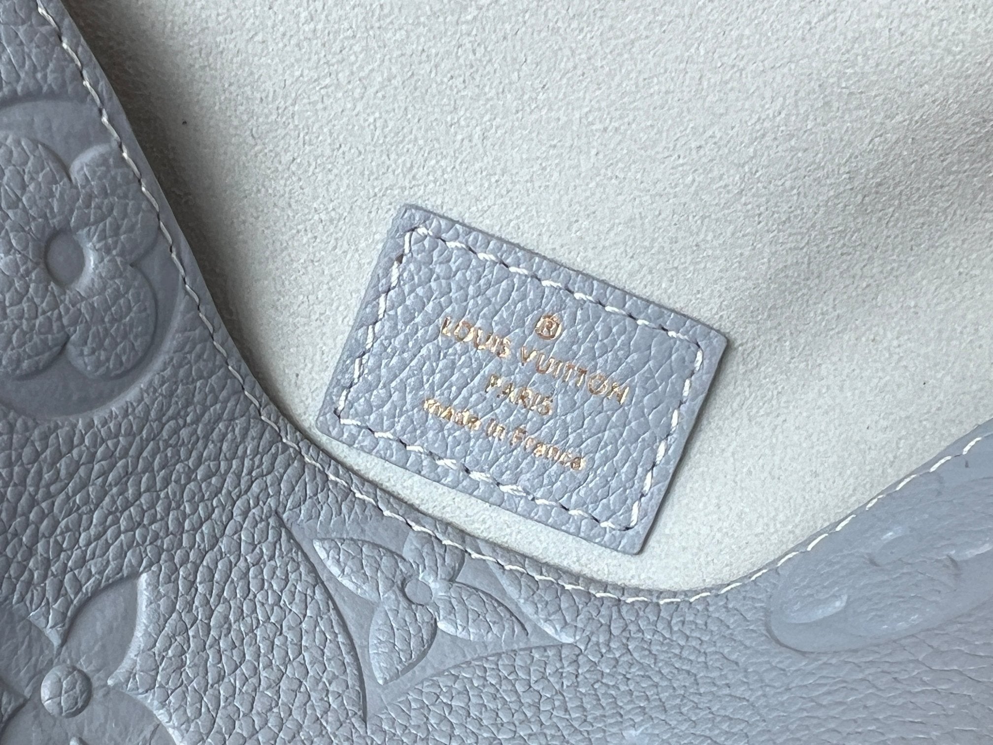 LV 25S ミニ ナノ ダイアン 19インチ ボーブルー モノグラム アンプラント レザー ゴールド金具