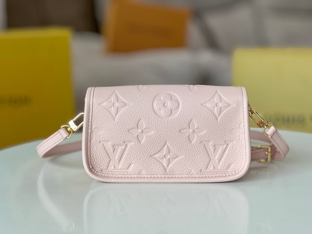 LV 25S ミニ ナノ ダイアン 19インチ ピンク モノグラム アンプラント レザー ゴールド金具