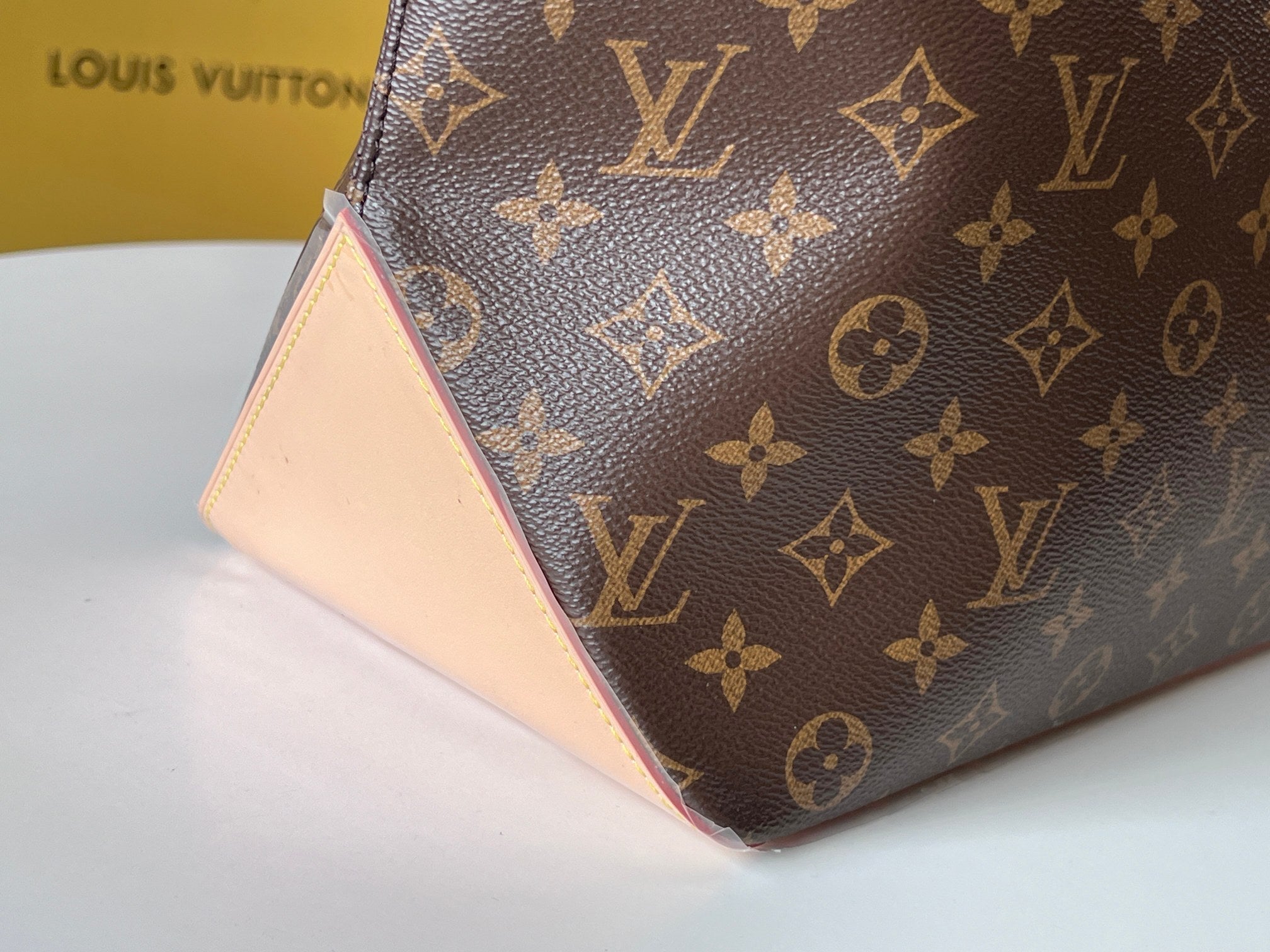 LV 25S MEZZO BAG 43 IN BROWN MONOGRAM CANVAS AND CALFSKIN GOLD HARDWARE