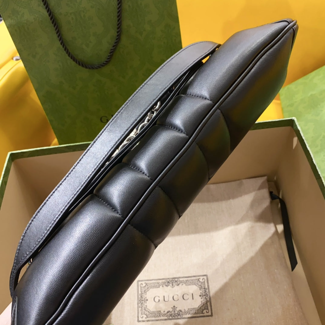 ホースビットチェーンハンドバッグ 38インチ ブラックカーフスキン シルバー金具