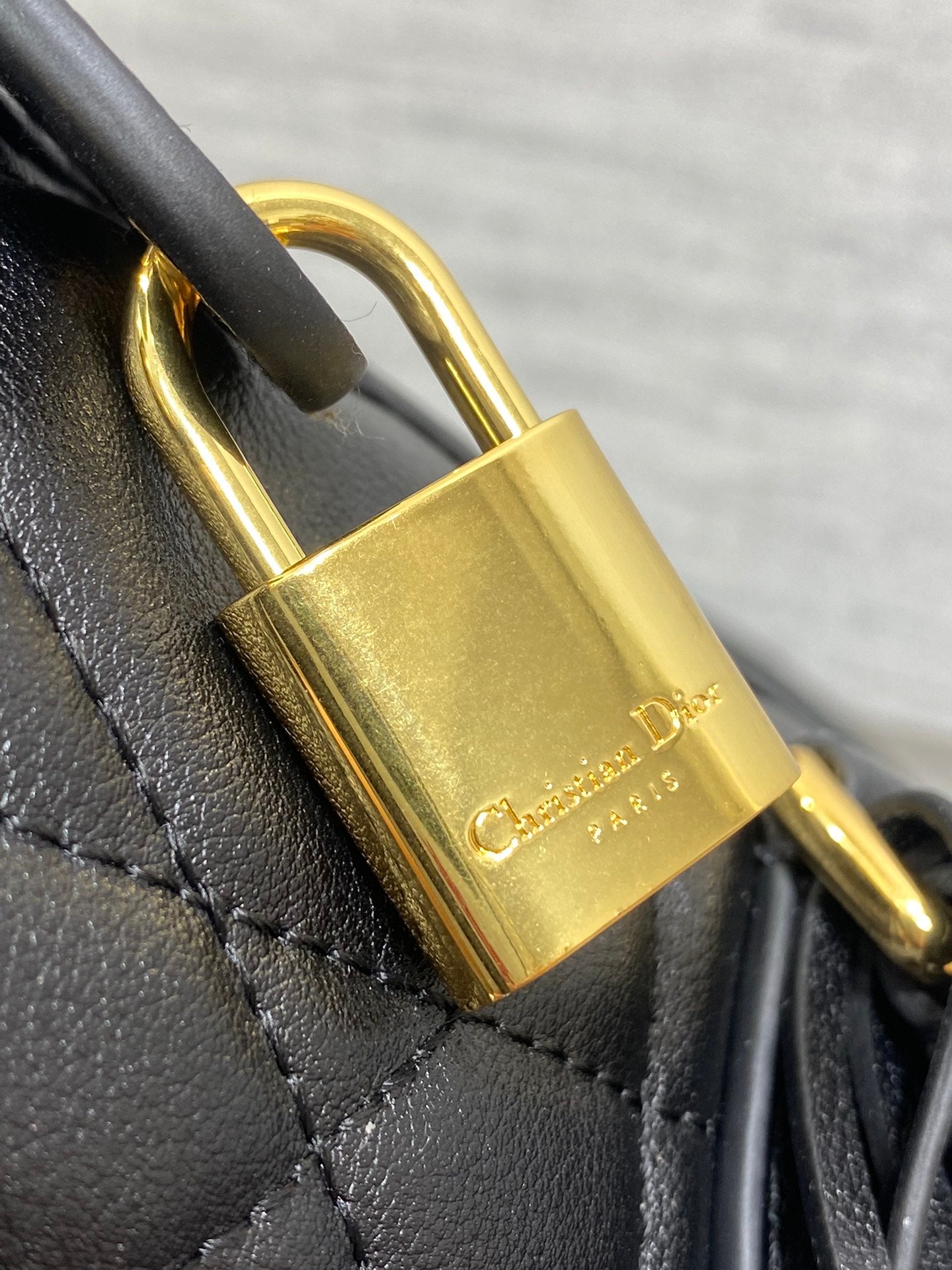 グルーヴ ミニ 20 バッグ（ブラック ラムスキン）