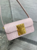 フラップバッグ 18 ペールピンク キルティング オールオーバー カーフスキン