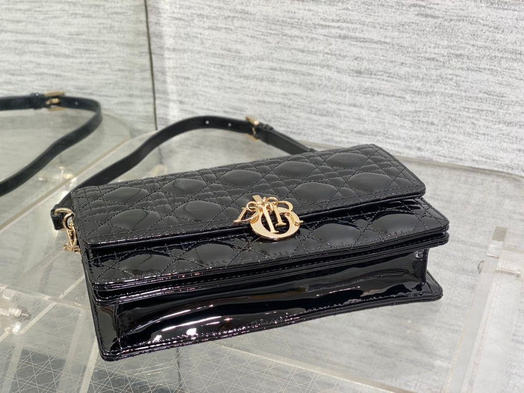 ミニバッグ 24インチ ブラック パテント カナージュ カーフスキン